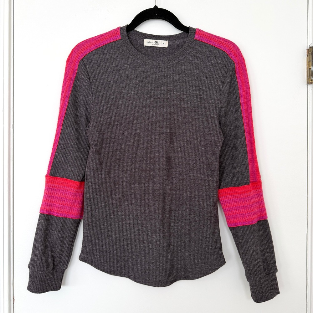Natural Life Womens Charcoal Grey Waffle Knit Thermal Striped Sleeve Top Medium - Picture 2 of 9
